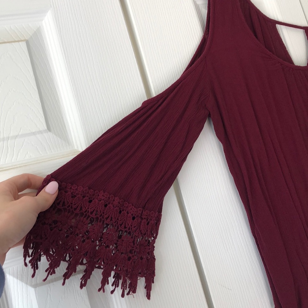 Cold shoulder blouse - Picture 2 of 4
